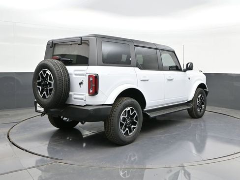 New 2025 Ford Bronco Outer Banks image 10