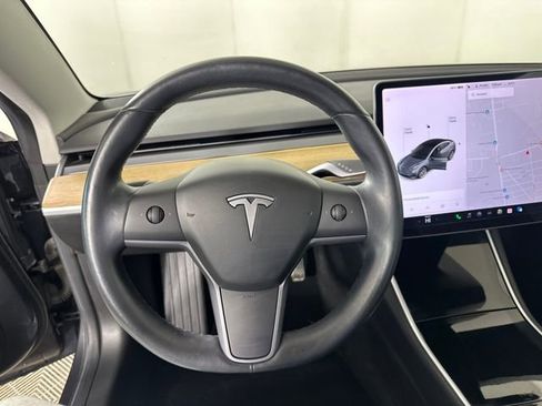 Used 2018 Tesla Model 3 Long Range image 14