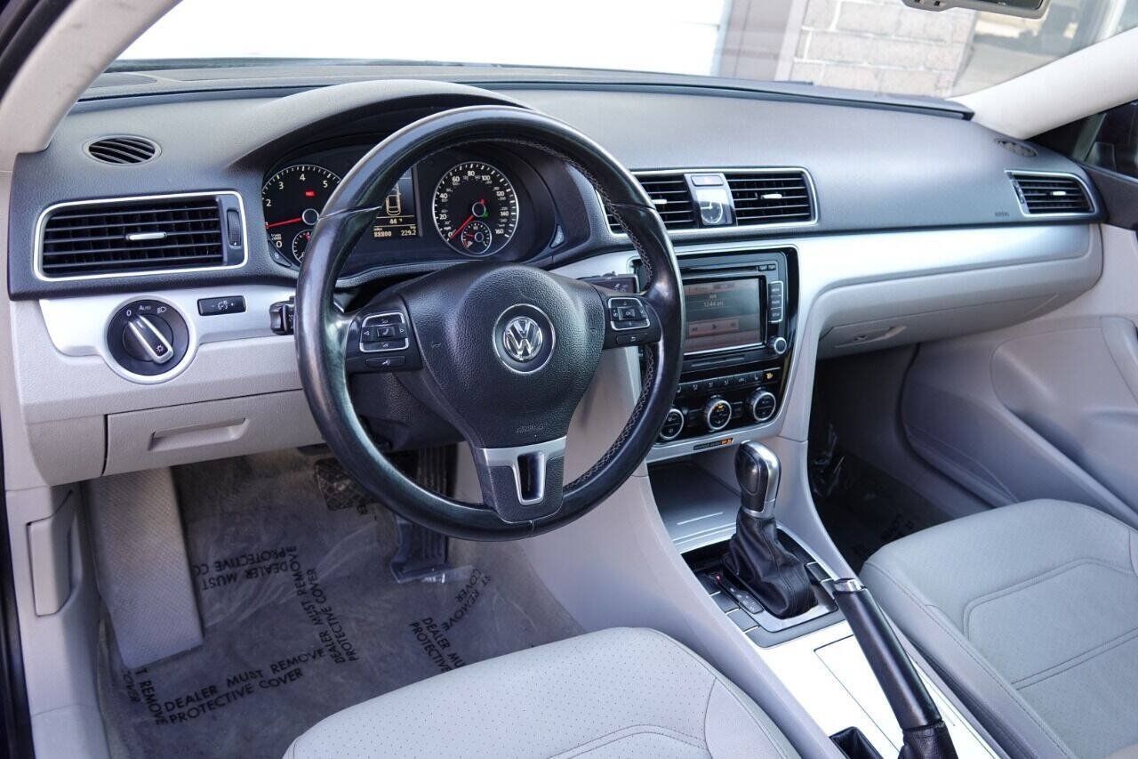 Used 2012 Volkswagen Passat 2.5 SE FWD image 48