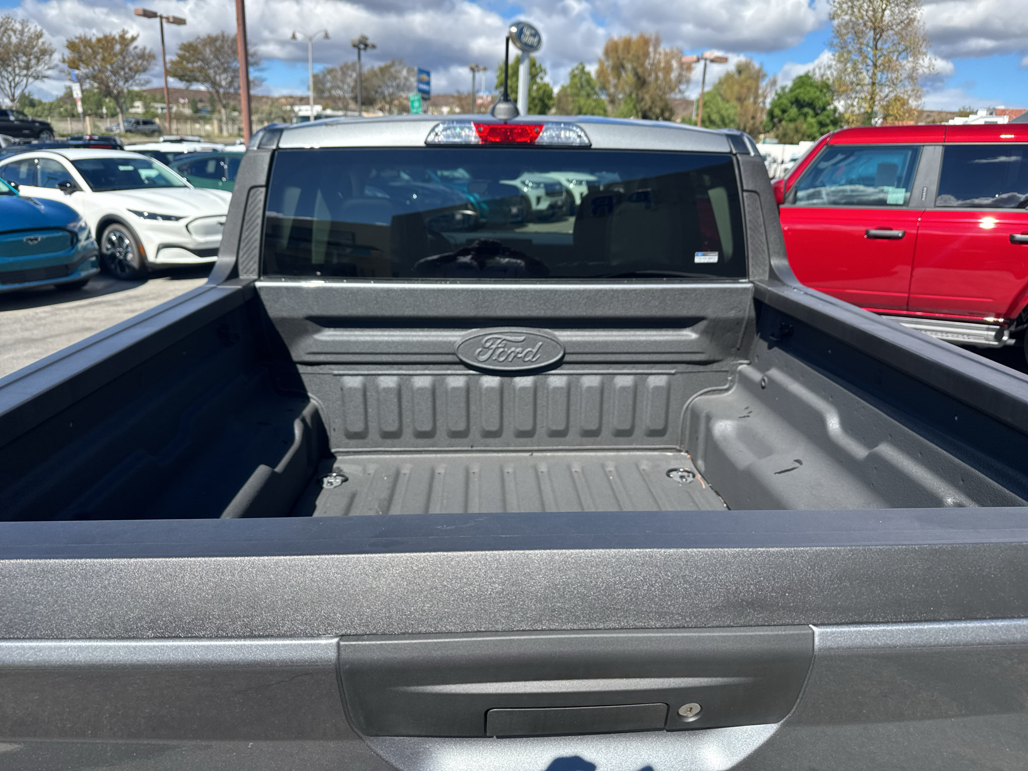 Used 2026 Ford Maverick Lobo AWD/4WD image 4