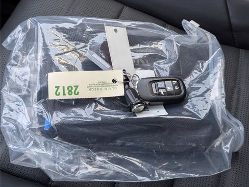 Used 2025 Honda CR-V EX-L image 21