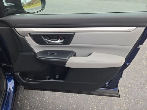 Used 2019 Honda CR-V LX image 5