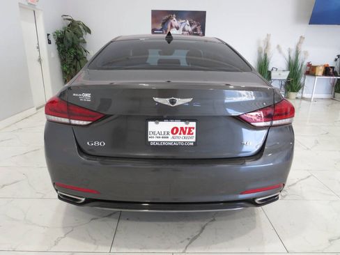 Used 2018 Genesis G80 3.8 RWD image 4