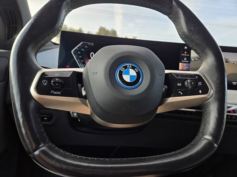 Used 2023 BMW iX xDrive50 w/ Sport Package AWD/4WD image 19