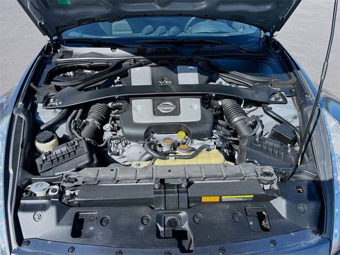 Used 2017 Nissan 370Z Coupe image 28