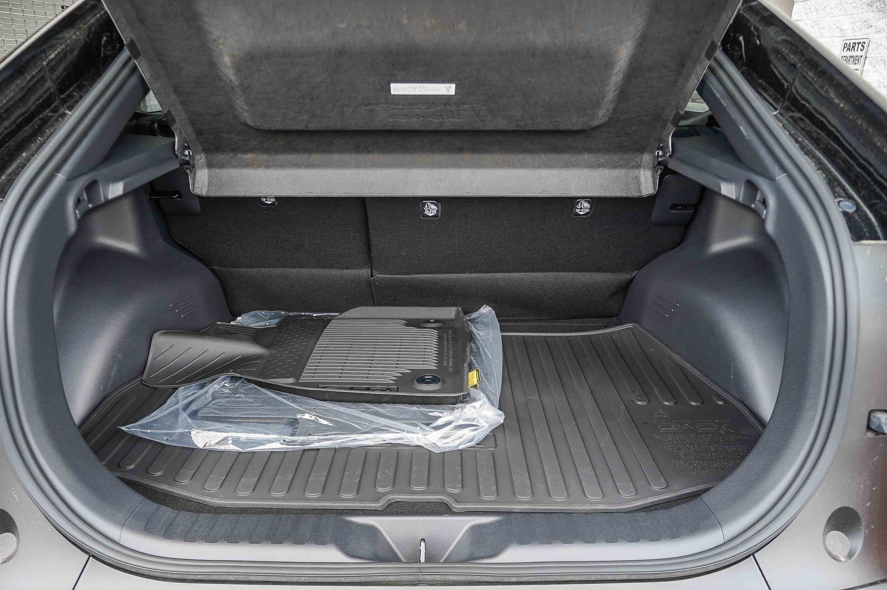 New 2026 Toyota C-HR AWD/4WD image 31