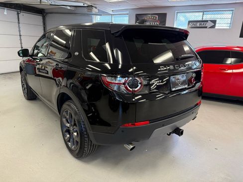 Used 2019 Land Rover Discovery Sport HSE AWD/4WD image 5