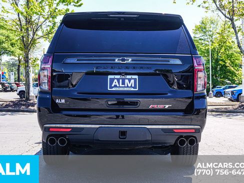 Used 2022 Chevrolet Suburban RST w/ Sport Performance Package AWD/4WD image 13