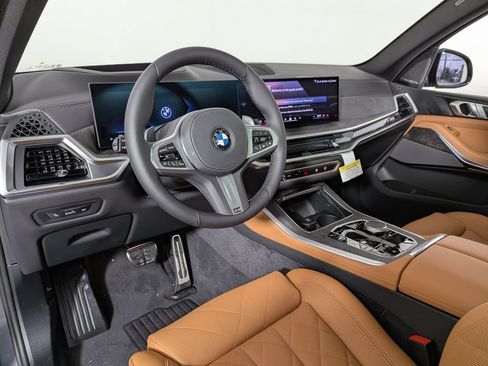 New 2026 BMW X5 xDrive40i w/ M Sport Package AWD/4WD image 14