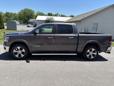 Used 2019 RAM 1500 Laramie AWD/4WD image 6