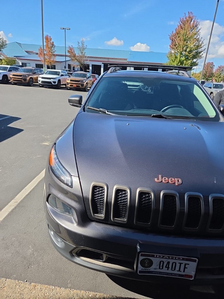 Used 2017 Jeep Cherokee 75th Anniversary AWD/4WD image 2