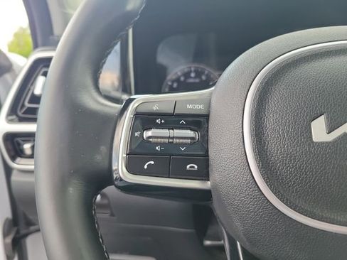 Certified 2022 Kia Sorento SX FWD image 18