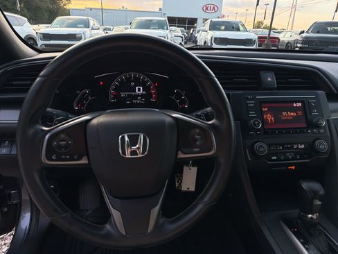 Used 2017 Honda Civic Sport image 16