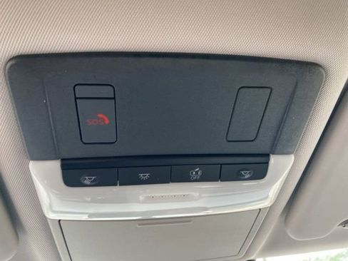 Used 2024 Mitsubishi Outlander SE image 23