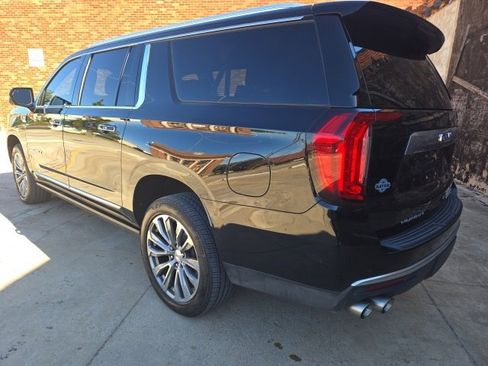 Certified 2021 GMC Yukon XL Denali w/ Denali Premium Package image 5