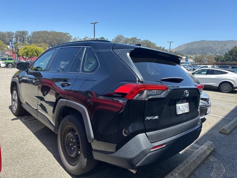 Used 2020 Toyota RAV4 LE w/ All Weather Liner Package AWD/4WD image 4