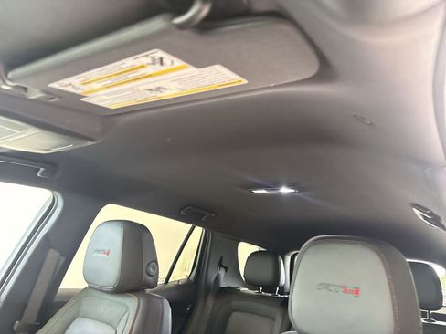 New 2026 GMC Terrain AT4 w/ Technology Package II AWD/4WD image 19