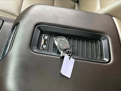 Used 2018 Chevrolet Tahoe Premier image 10