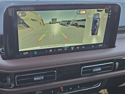 New 2026 Lincoln Aviator Reserve w/ Luxury Package image 17