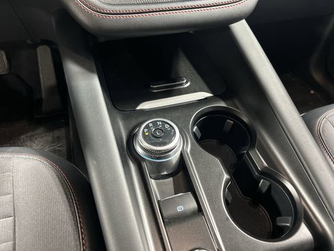 Used 2025 Ford Explorer ST-Line w/ ST-Line Street Pack image 18