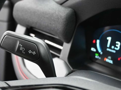 New 2026 Ford Explorer ST-Line w/ ST-Line Street Pack image 32