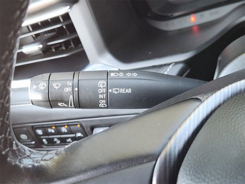 Used 2023 GMC Yukon Denali Ultimate image 27