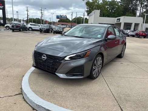 New 2026 Nissan Altima 2.5 SV w/ SV Premium Package FWD image 3