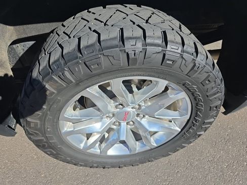 Used 2021 GMC Sierra 1500 SLT image 17