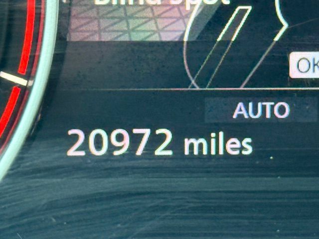 Used 2023 Nissan Rogue SL AWD/4WD image 19