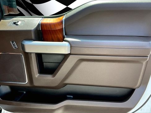 Used 2020 Ford F150 King Ranch w/ Equipment Group 601A Luxury AWD/4WD image 19