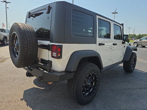 Used 2010 Jeep Wrangler Unlimited Sport AWD/4WD image 6