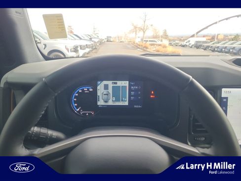 Used 2022 Ford Bronco Badlands image 10