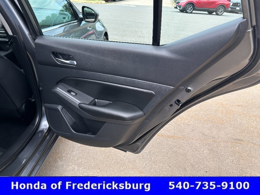 Used 2022 Nissan Altima 2.5 S FWD image 13