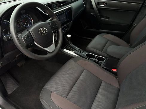 Used 2019 Toyota Corolla LE FWD image 11