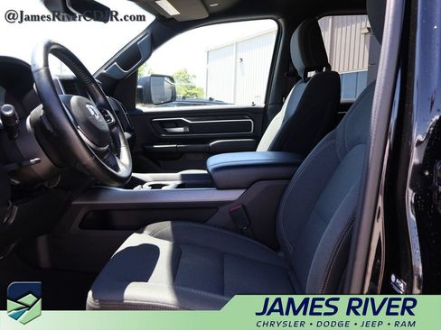 Used 2022 RAM 1500 Big Horn AWD/4WD image 22