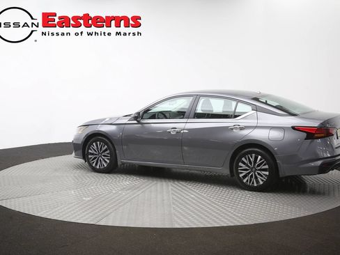 Used 2024 Nissan Altima 2.5 SV AWD/4WD image 63