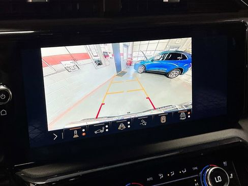 Used 2024 GMC Sierra 1500 AT4 w/ AT4 Carbonpro Edition AWD/4WD image 14