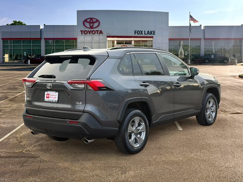 Used 2025 Toyota RAV4 XLE AWD/4WD image 5