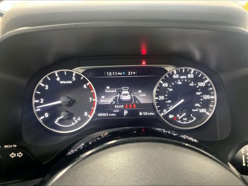 Used 2021 Nissan Rogue SV image 24