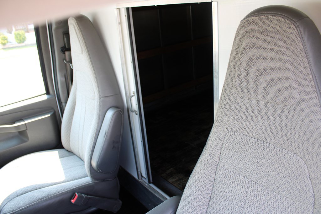Used 2022 Chevrolet Express 3500 w/ Power Convenience Package RWD image 23