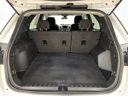 Used 2020 Chevrolet Equinox LT image 17