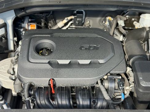 Used 2019 Hyundai Santa Fe SE image 28