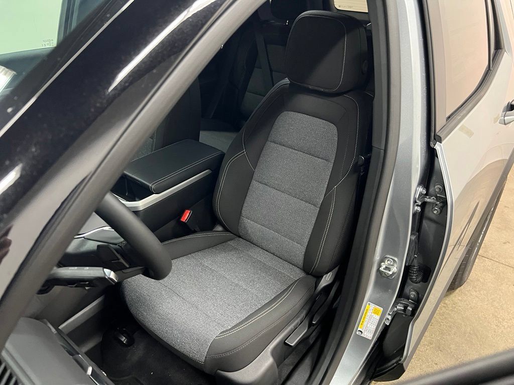 New 2027 GMC Terrain Elevation FWD image 29