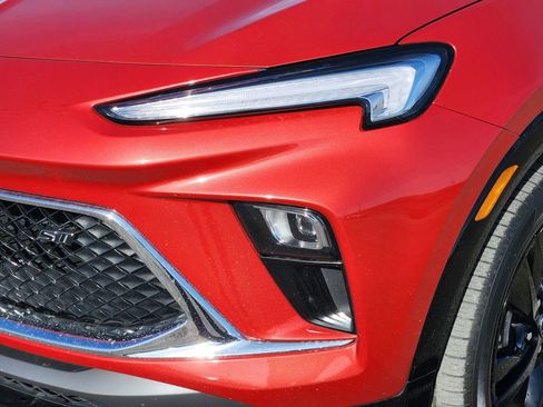 Used 2024 Buick Encore GX Sport Touring w/ Comfort Package image 10