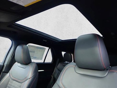 New 2026 Ford Explorer ST-Line w/ ST-Line Street Pack AWD/4WD image 15