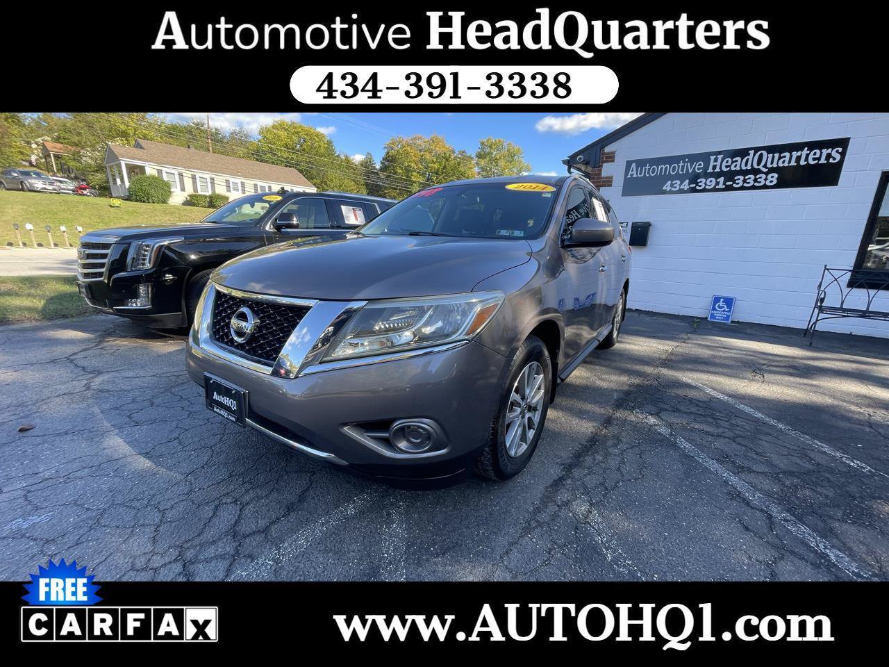 Used 2014 Nissan Pathfinder SV AWD/4WD image 1