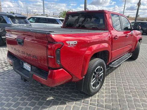 Used 2024 Toyota Tacoma TRD Sport w/ TRD Sport Upgrade Package RWD image 4