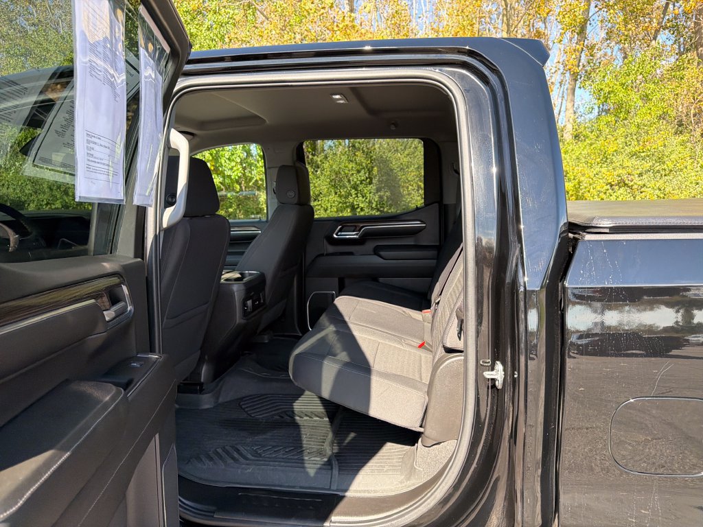 Used 2024 Chevrolet Silverado 1500 RST AWD/4WD image 27