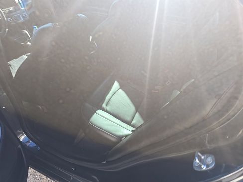 Used 2017 Chevrolet Malibu Premier w/ Premier Sun and Wheel Package image 4