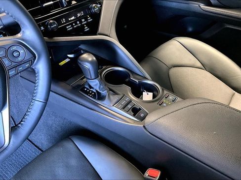 Used 2024 Toyota Camry XSE w/ Navigation Package FWD image 5